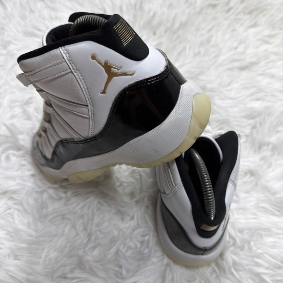 Air Jordan‎ 11  DMP Gratitude Sz 7Y Black White Mid Sneakers Shoes 378038-170 main image 8